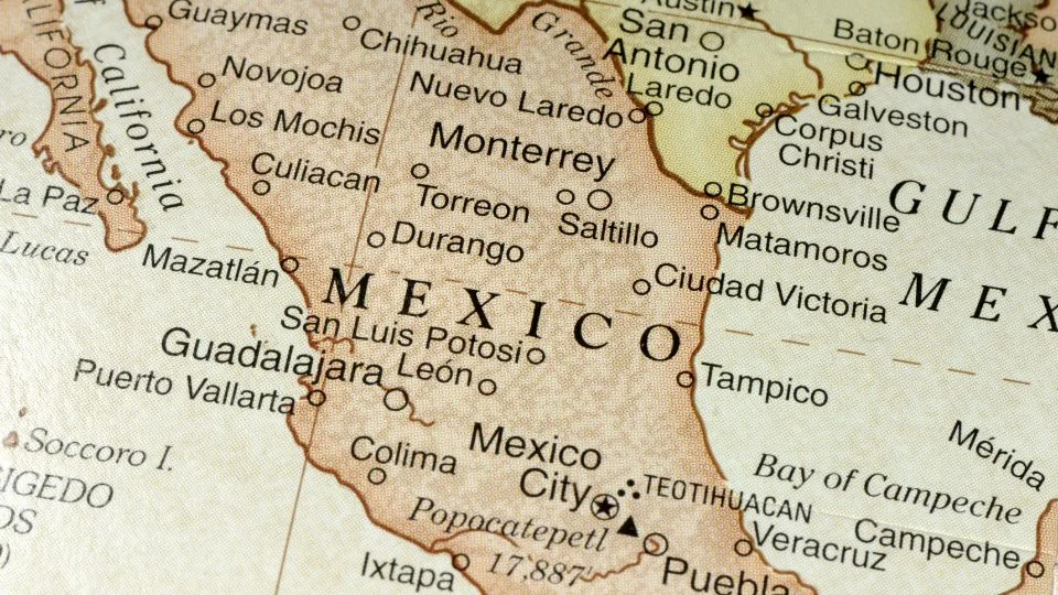 Mexikó térképe, amelyen városok és államok láthatók, például Guadalajara és Monterrey.